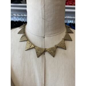 vintage 1980s gold triangle choker 80s jewelry zig zag jagged necklace